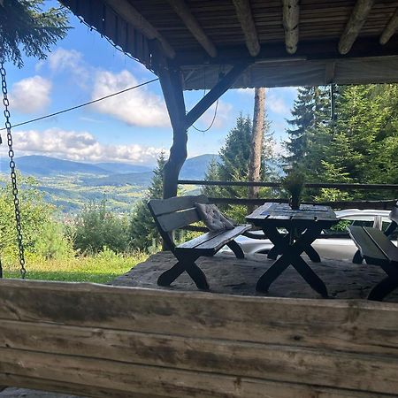 Gosciniec Pod Lubomirem Bed and Breakfast Weglowka  Buitenkant foto