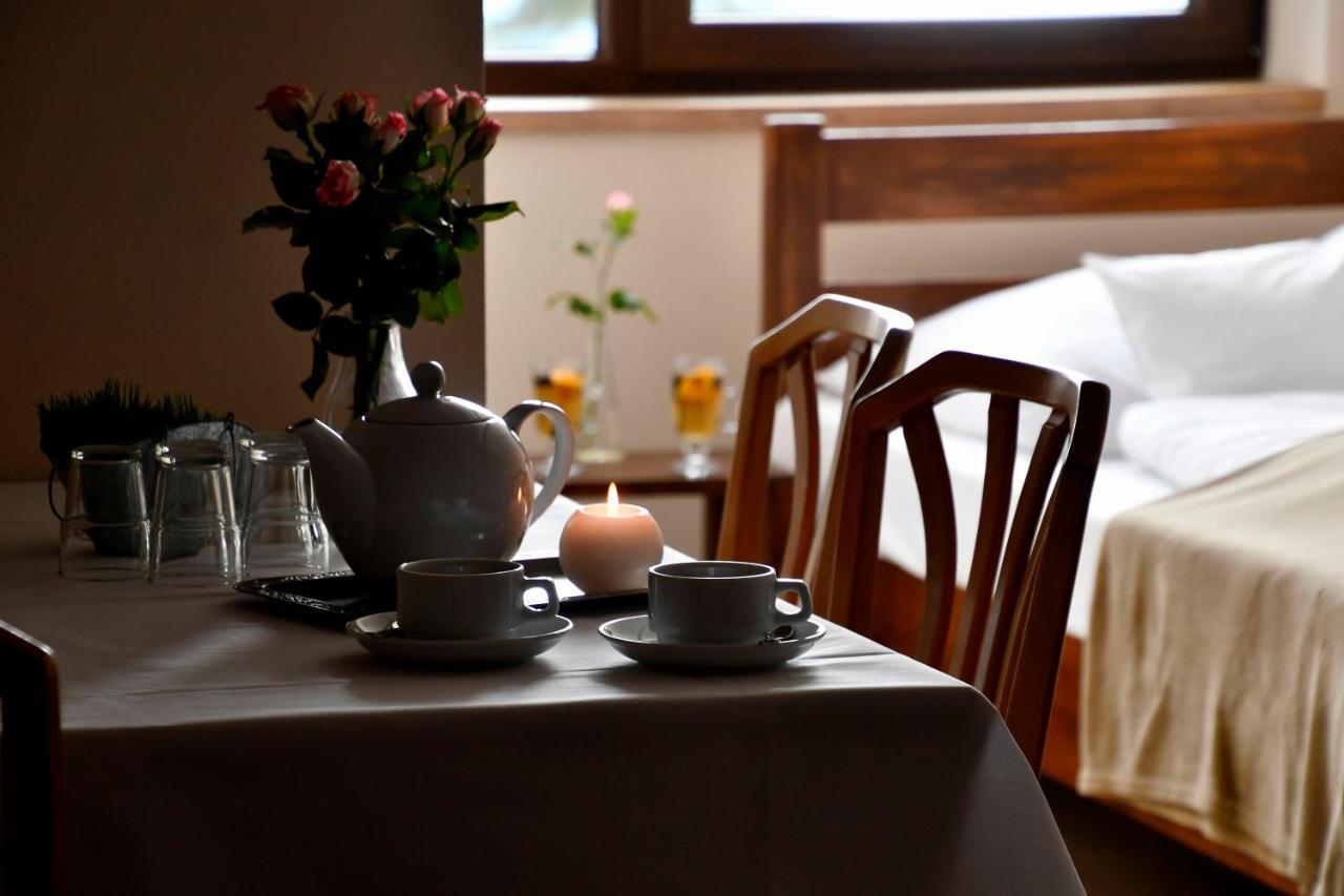 Gosciniec Pod Lubomirem Bed and Breakfast Weglowka  Buitenkant foto