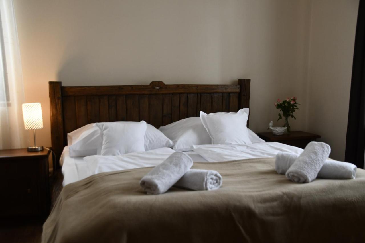 Gosciniec Pod Lubomirem Bed and Breakfast Weglowka  Buitenkant foto