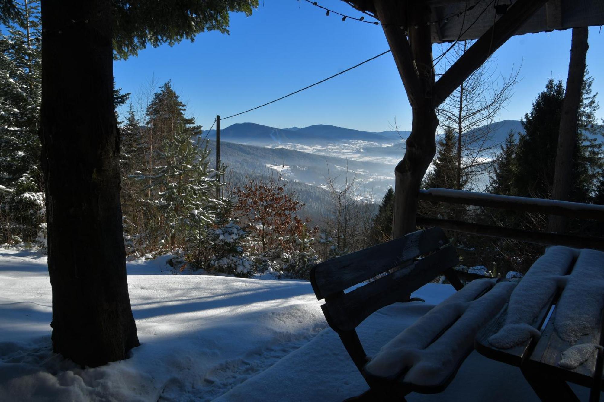Gosciniec Pod Lubomirem Bed and Breakfast Weglowka  Buitenkant foto