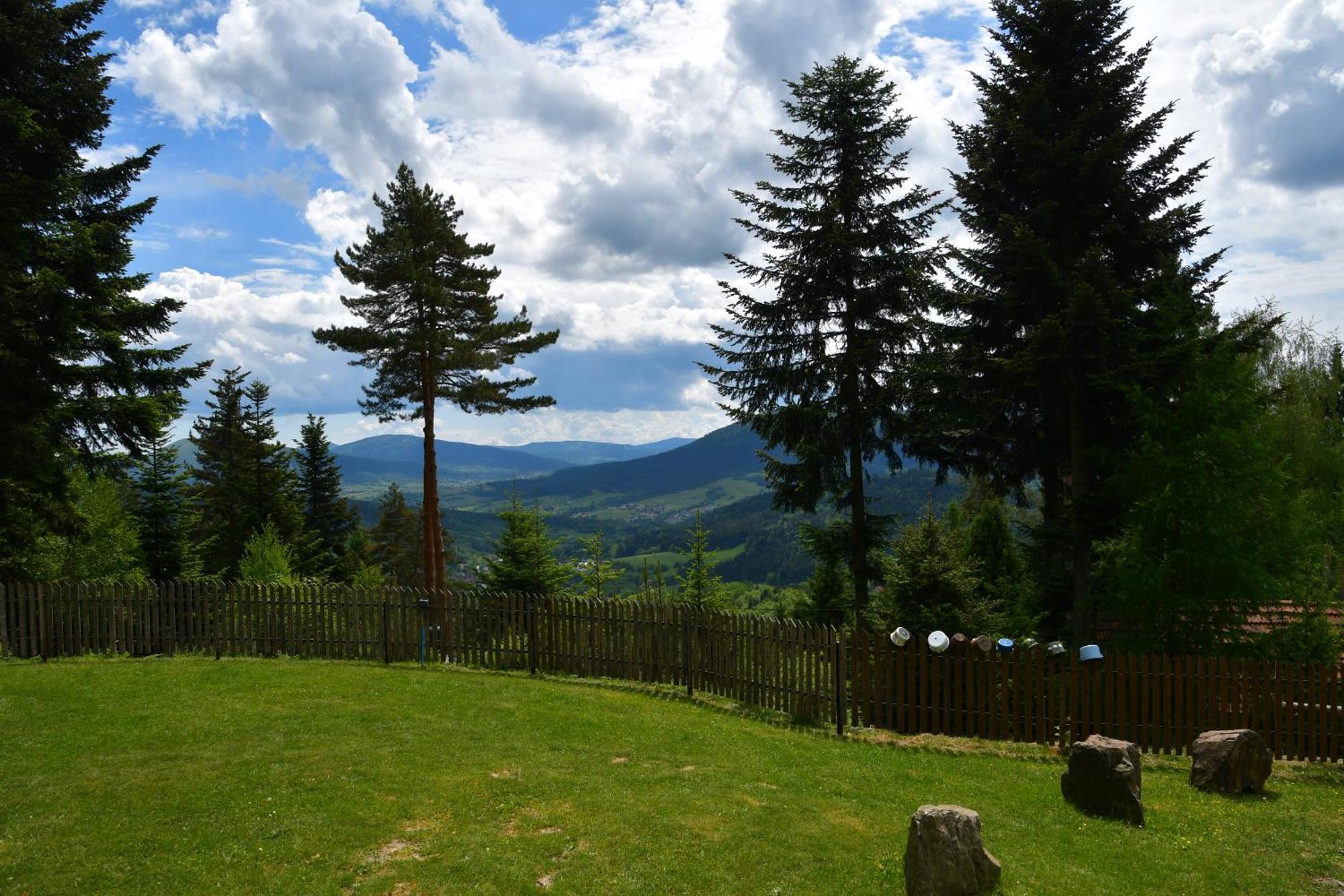Gosciniec Pod Lubomirem Bed and Breakfast Weglowka  Buitenkant foto