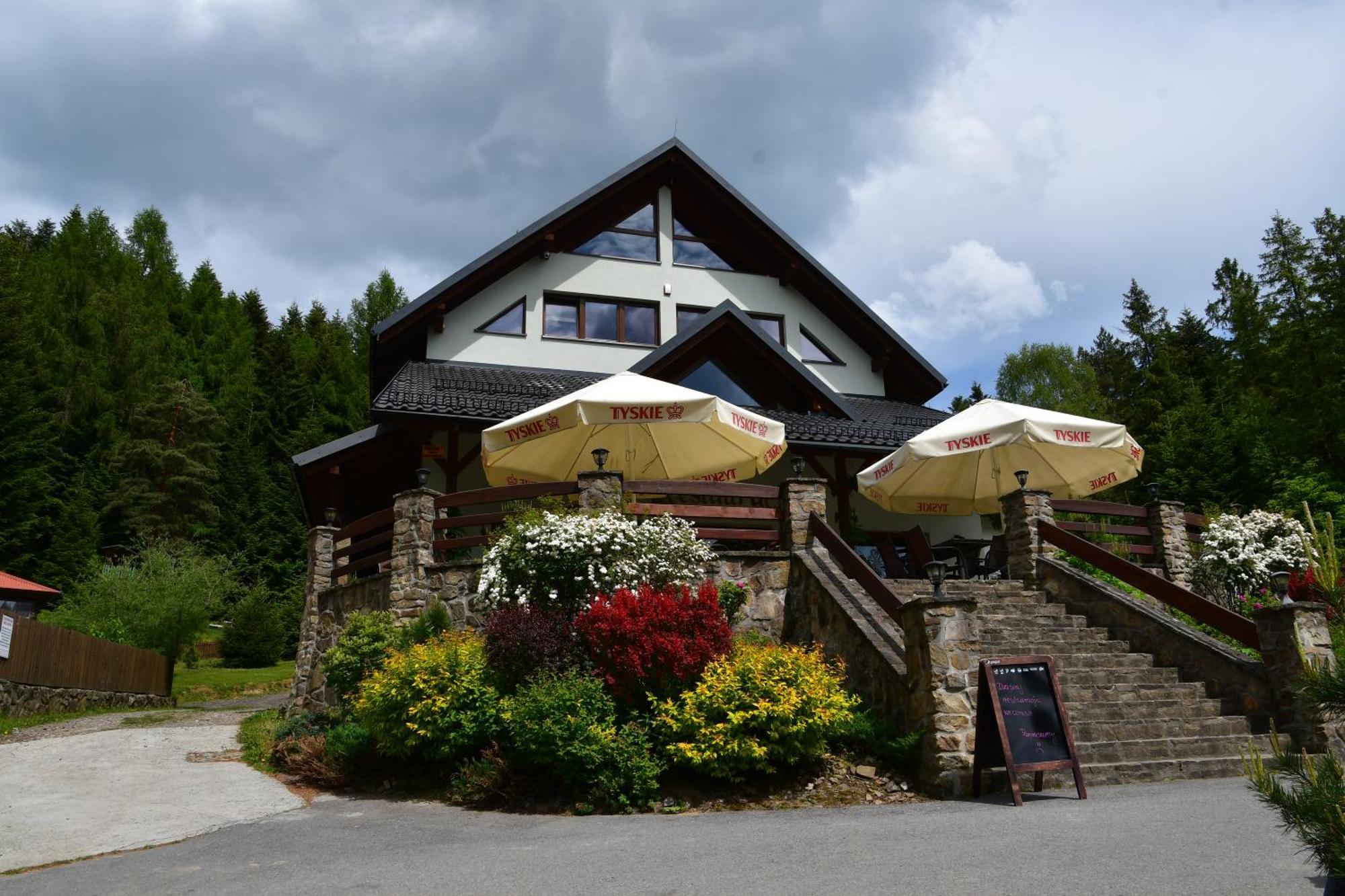Gosciniec Pod Lubomirem Bed and Breakfast Weglowka  Buitenkant foto