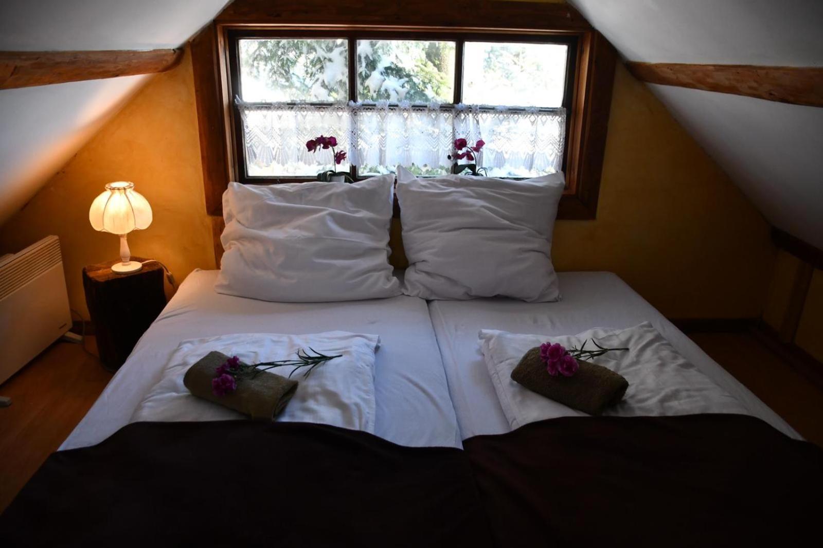 Gosciniec Pod Lubomirem Bed and Breakfast Weglowka  Buitenkant foto